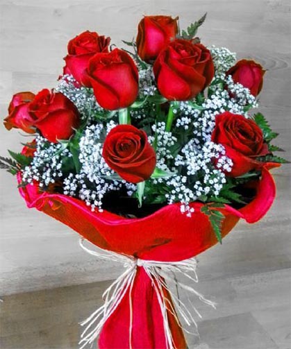 Hé lộ clip cực ngọt Công Vinh ôm hoa tặng hoa mừng sinh nhật vợ Thuỷ Tiên  hạnh phúc rõ sau loạt ồn ào