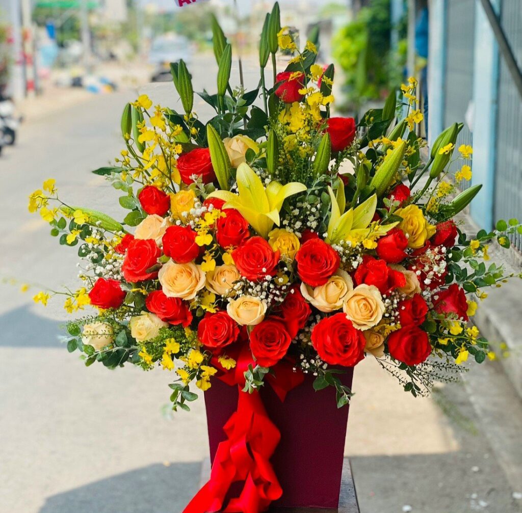 Dịch vụ giao hoa tận nơi tại shop hoa tươi huyện Càng Long, tỉnh Trà Vinh