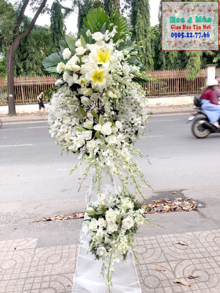 Mẫu hoa chia buồn tại shop hoa tươi Kiên Lương, Kiên Giang