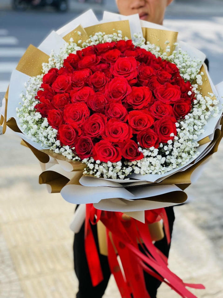 Mẫu hoa chúc mừng sinh nhật tại cửa hàng hoa Huyện Lệ Thủy, Quảng Bình
